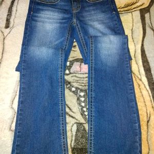Stylish Women's Jeans